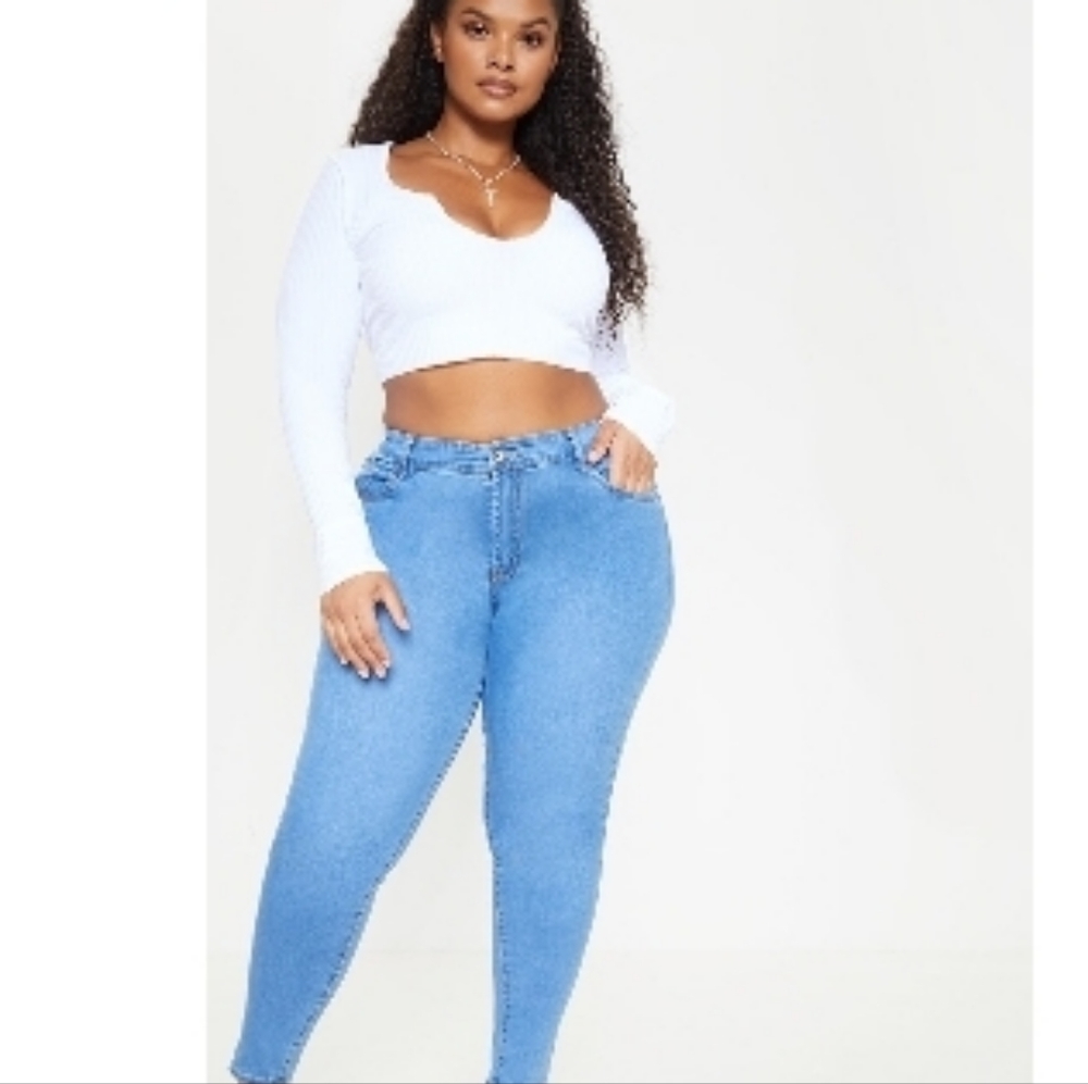 plus size light wash skinny jeans